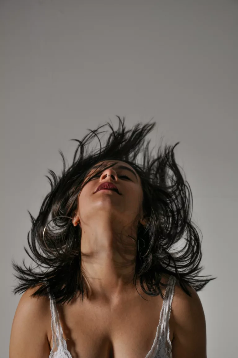 la chute des cheveux une problématique médicale à confier à un médecin spécialiste capillaire Clinique Rivoli Massena 1